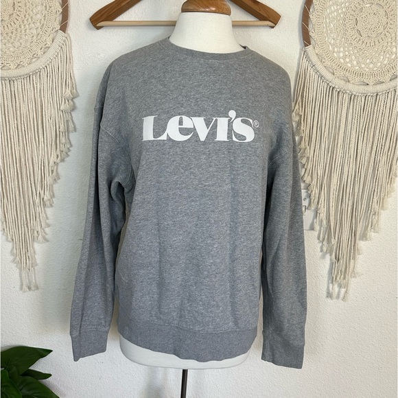 Levi's Tops - Levi’s gray spellout crew neck pullover sweatshirt medium